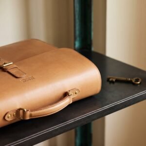 Briefcase in bridle leather