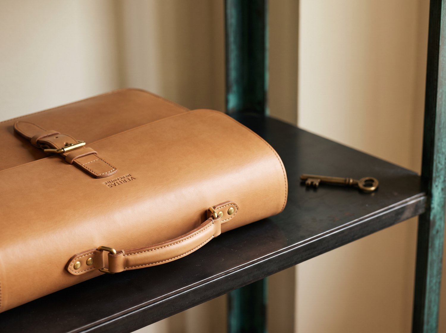Briefcase in bridle leather